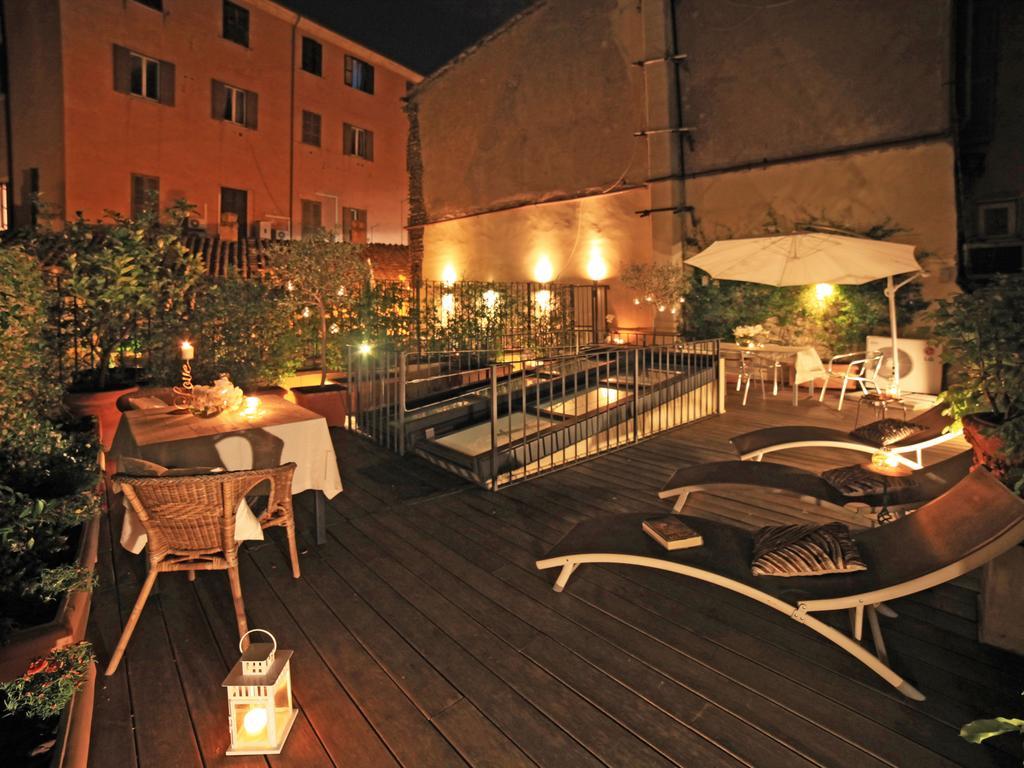 Nostromondo Ciancaleoni Palace ภายนอก รูปภาพ